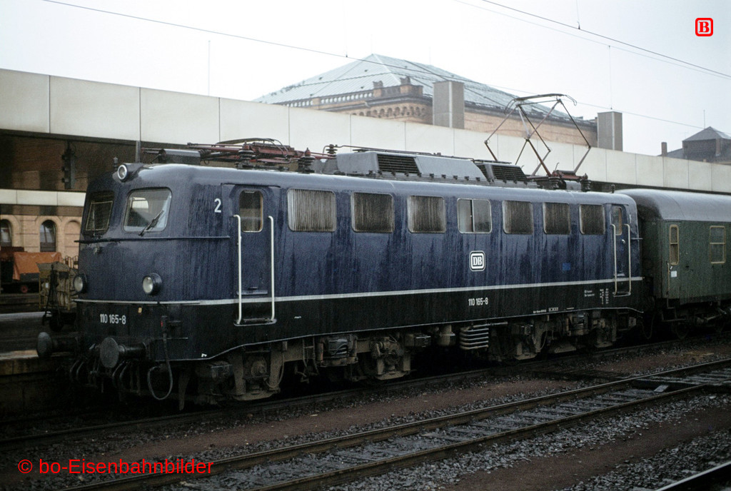 http://www.br141.de/bo-Eisenbahnbilder/data/media/1/02032_110_03A_24-db.jpg