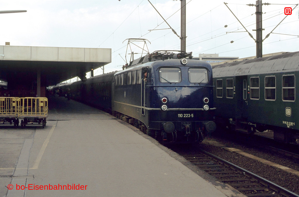 http://www.br141.de/bo-Eisenbahnbilder/data/media/1/03368_110_06A_12-db.jpg