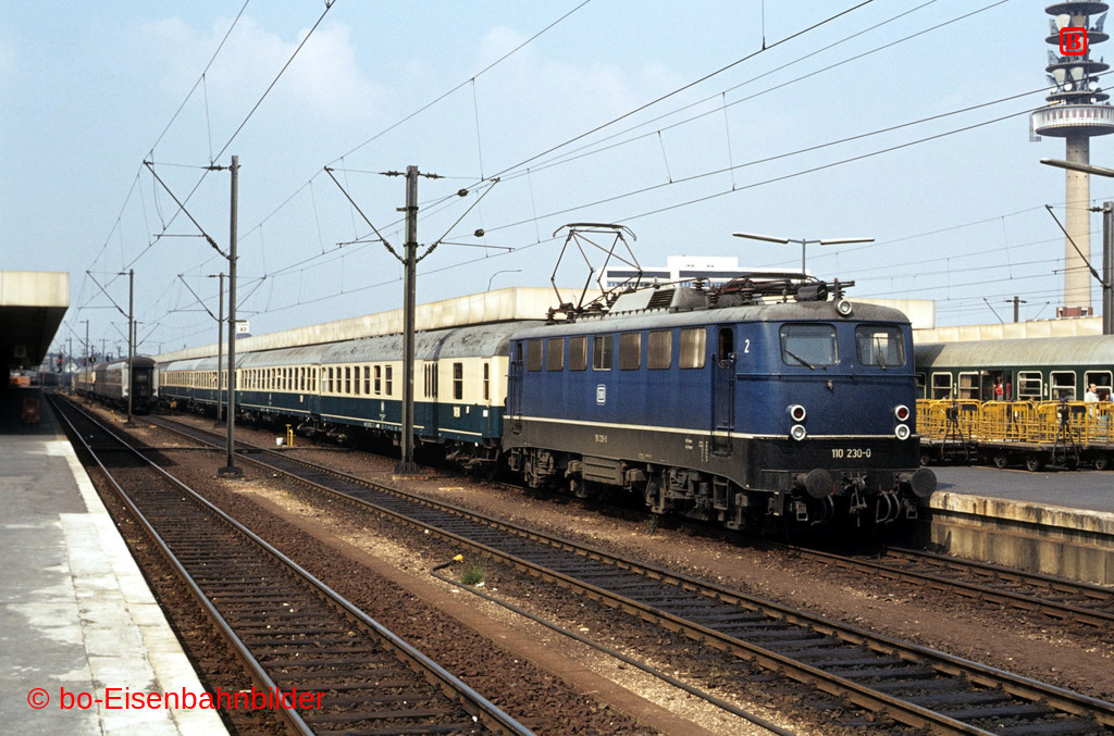 http://www.br141.de/bo-Eisenbahnbilder/data/media/1/04231_110_06B_06-b.jpg