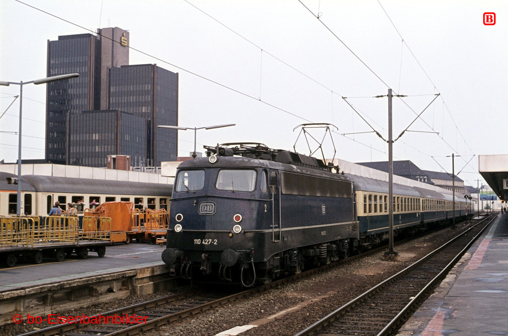 http://www.br141.de/bo-Eisenbahnbilder/data/media/1/04458_110_14B_35-b.jpg