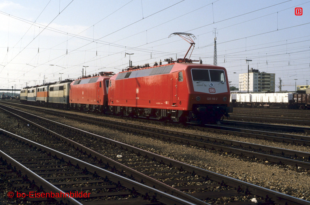 http://www.br141.de/bo-Eisenbahnbilder/data/media/1/09755_120_02B_07-db.jpg