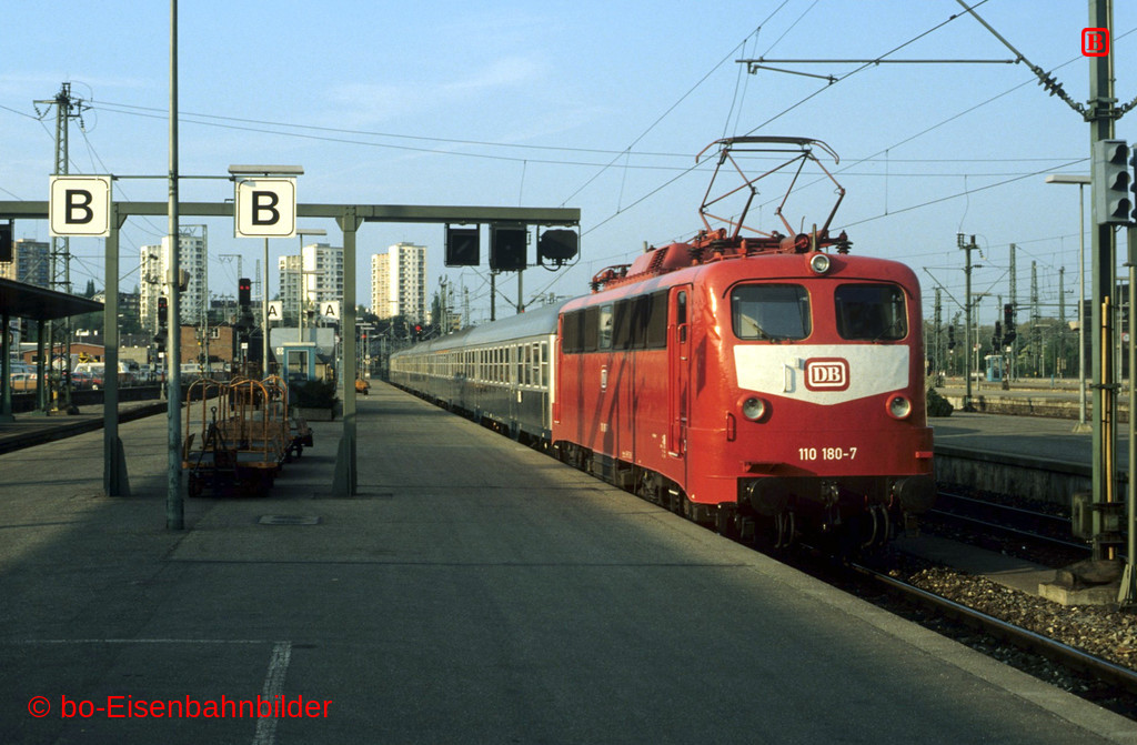 10847_110_04A_02-db.jpg
