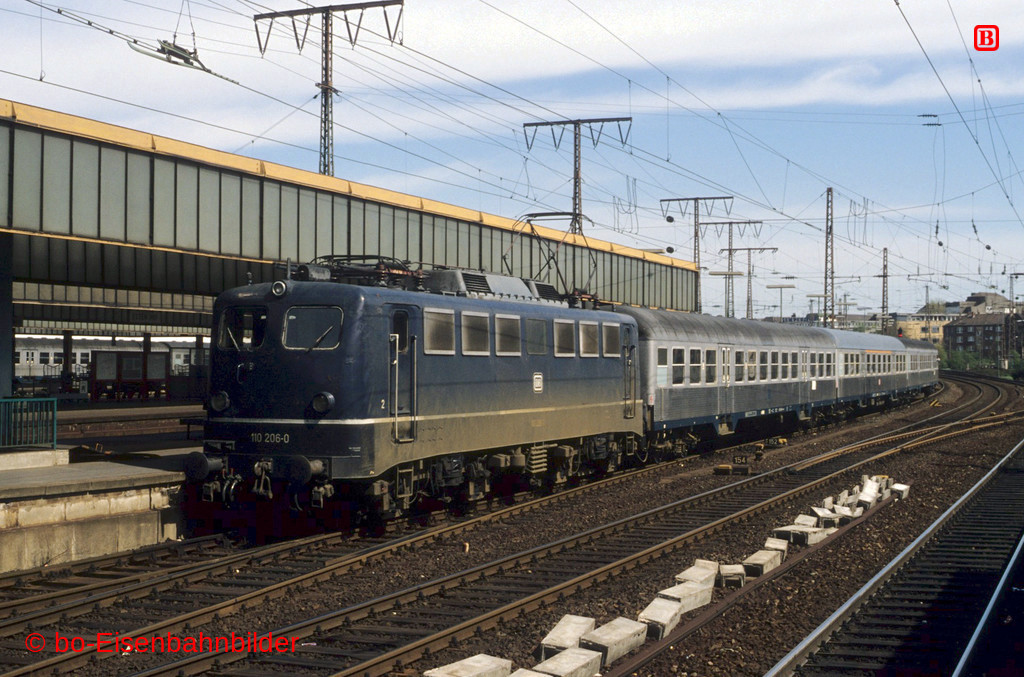 12022_110_05A_38-db.jpg