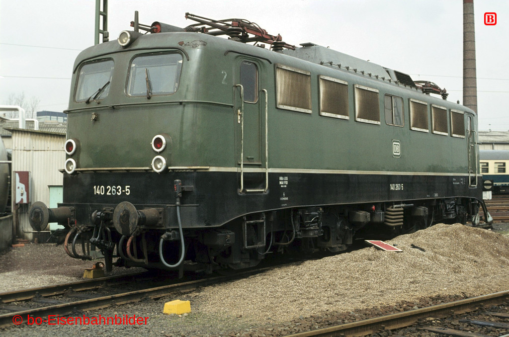 http://www.br141.de/bo-Eisenbahnbilder/data/media/2/02270_140_09B_38-b.jpg