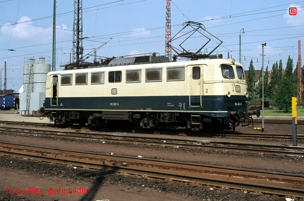 http://www.br141.de/bo-Eisenbahnbilder/data/media/2/03558_110_05A_40-db.jpg