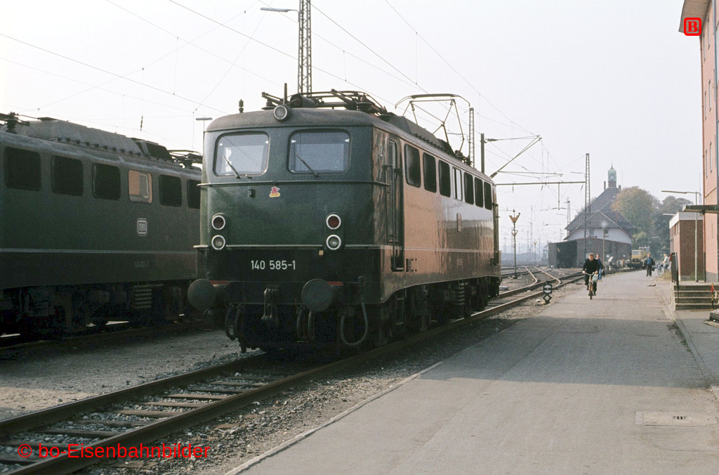 http://www.br141.de/bo-Eisenbahnbilder/data/media/2/04787_140_17B_42-b.jpg