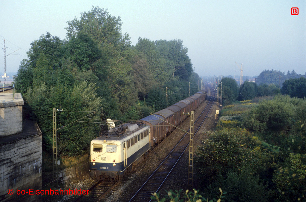 http://www.br141.de/bo-Eisenbahnbilder/data/media/4/09725_140_20A_46-db.jpg