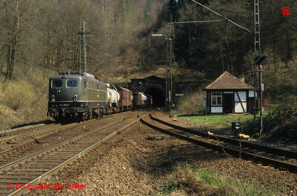 http://www.br141.de/bo-Eisenbahnbilder/data/media/4/10476_140_09B_35_b.jpg