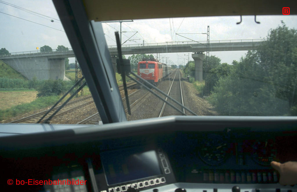 http://www.br141.de/bo-Eisenbahnbilder/data/media/4/15696_140_09B_48-db.jpg